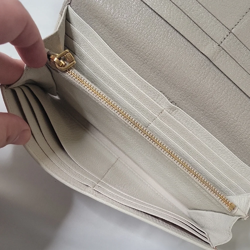 Miu Miu Beige and Cream Women's Wallet - Picture 7 of 10